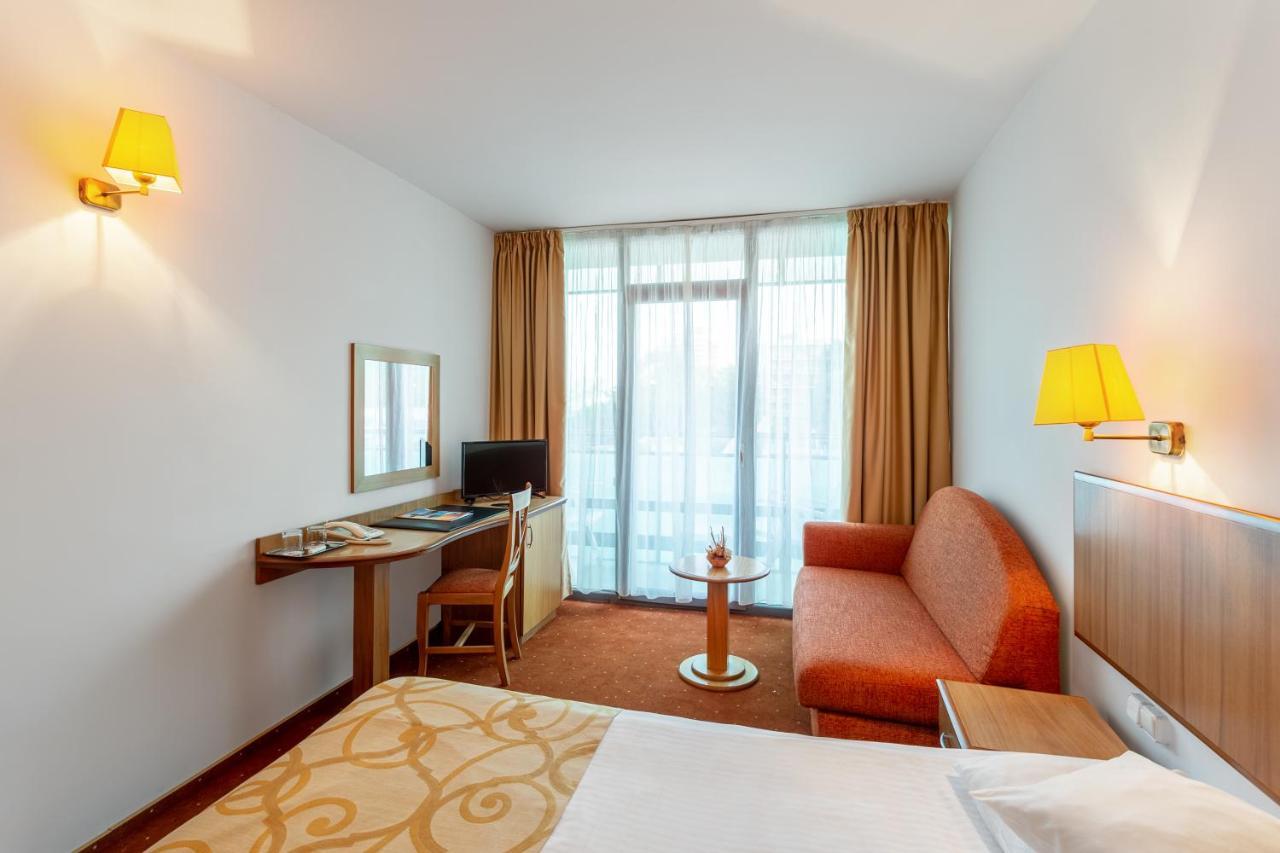 Hotel Cleopatra Saturn Dış mekan fotoğraf
