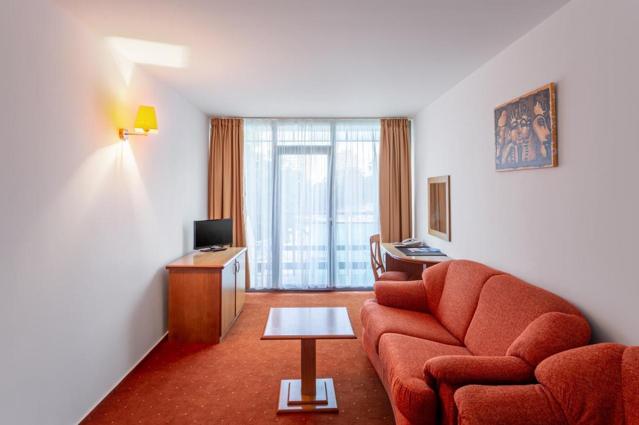 Hotel Cleopatra Saturn Dış mekan fotoğraf